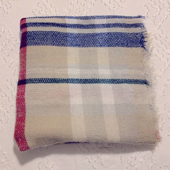 Plaid Blanket Scarf - Picture 5 of 6